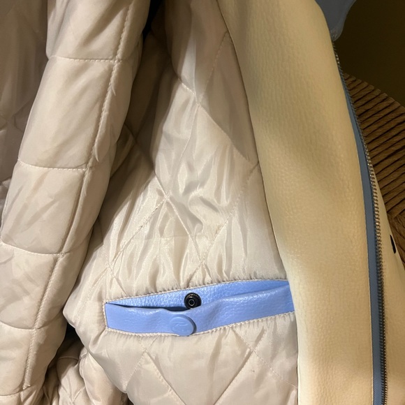 Nice Jacket!!! - Picture 5 of 6